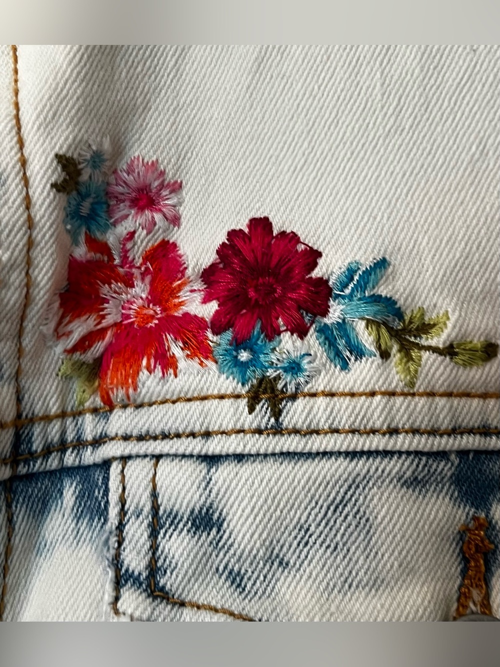 Driftwood Embroidered Floral Peace Sign Jean Jacket XL - Picture 4 of 7
